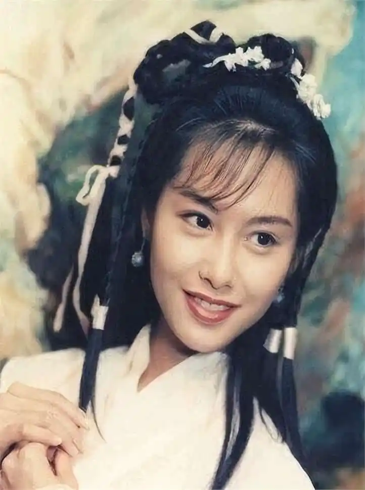 小骨架女明星_身材娇小气质出众女明星_小个子美女惊艳合照