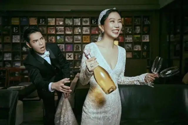 近期娱乐圈结婚的明星_港姐麦明诗结婚盛况_2024年娱乐圈结婚名单